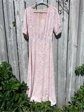 Soft Pink Floral V-Neck Maxi Dress by Papier size 4